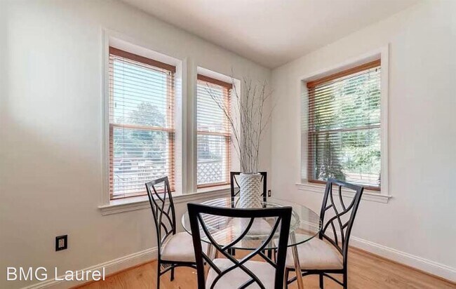 Building Photo - 2 br, 3.5 bath House - 601 10th St NE
