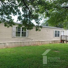 Building Photo - 729 Brockman McClimon Rd