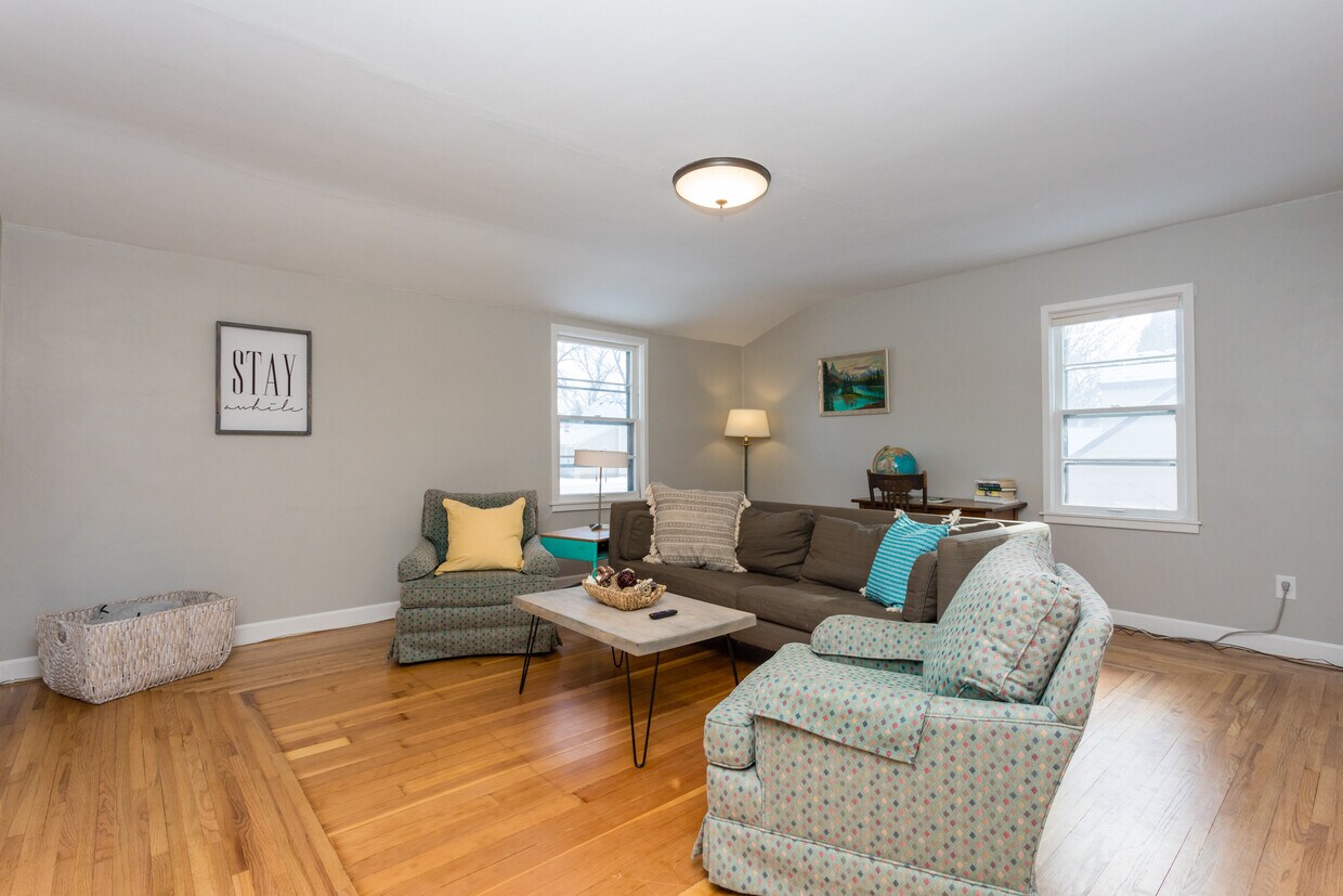 Foto principal - 810 Kenwood St