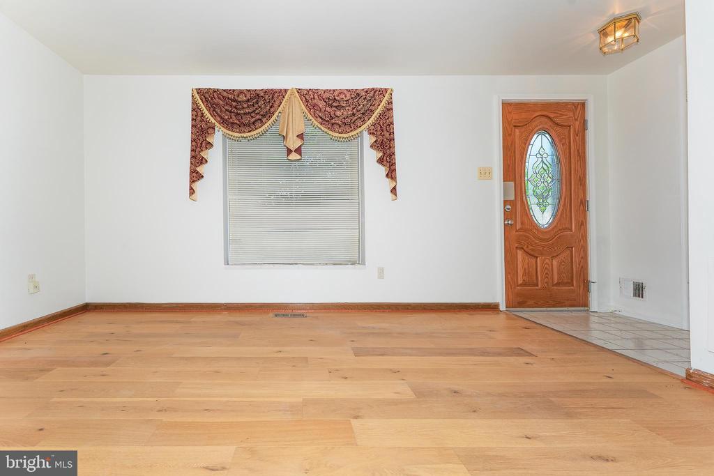 Primary Photo - 2926 Piney Grove Ct
