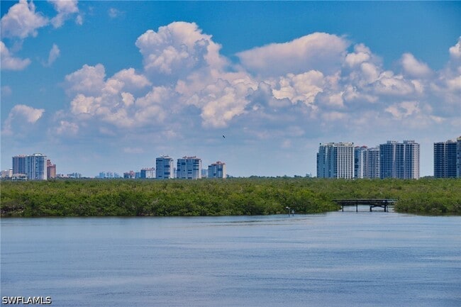 Foto del edificio - 60 Seagate Dr