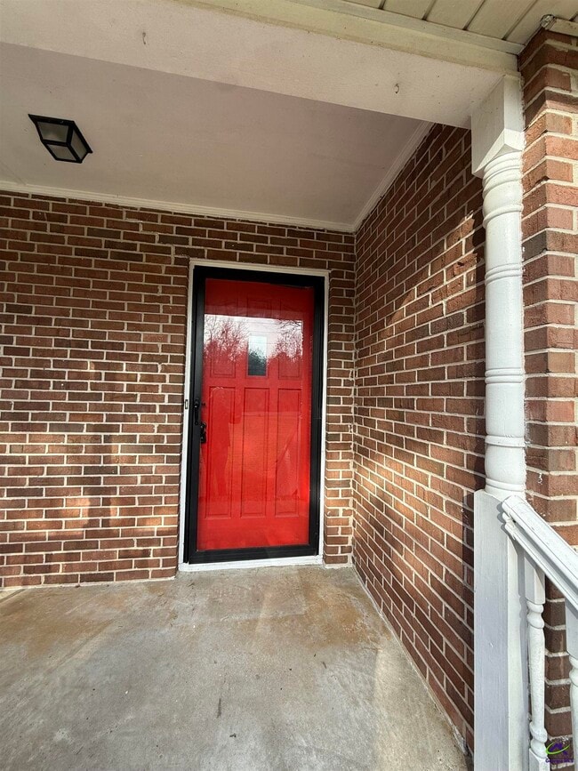 Building Photo - 5035 Housers Mill Rd