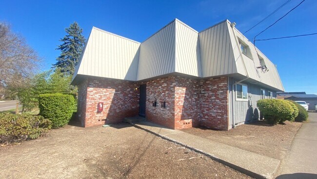 Foto del edificio - 1407 NW Kings Blvd