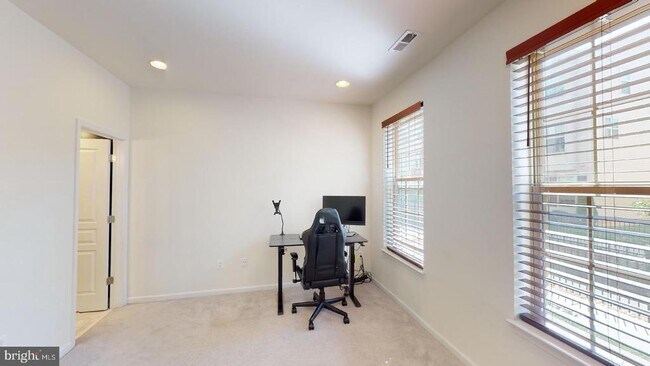 Foto del edificio - 2517 Francis Ln