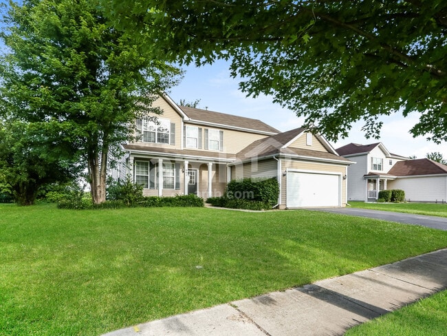Building Photo - 605 Country Brook Ln
