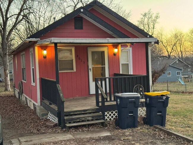 Foto del edificio - 4613 NE 46th St