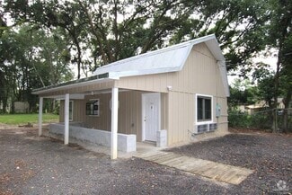 Building Photo - 2435 E Johnson Ave