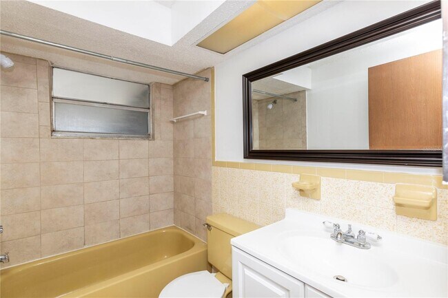 Foto del edificio - 6436 Baldwyn Ave