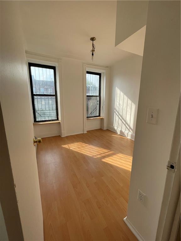 Foto del edificio - 385 7th Ave