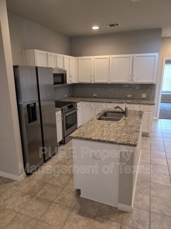 Building Photo - 9510 Whisper Willow Blvd