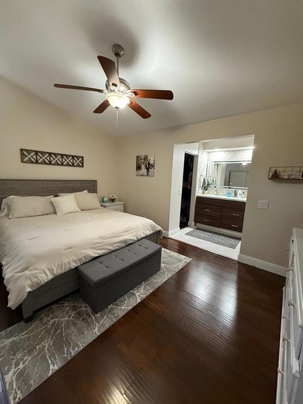 Building Photo - 1988 Sacramento