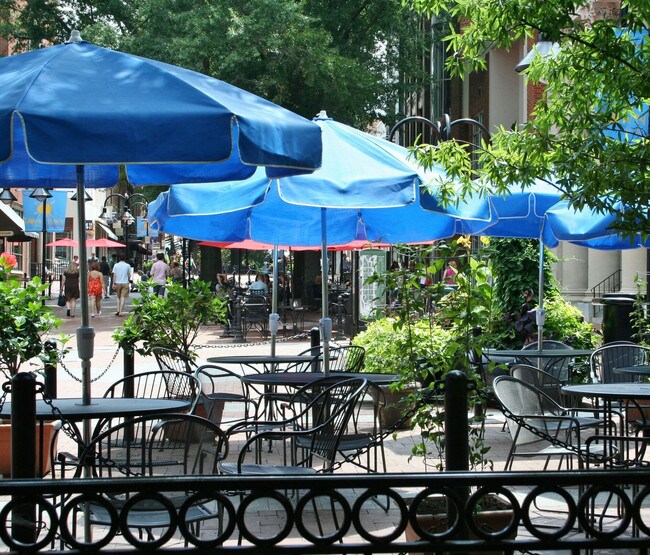 An open-air cafe in Charlottesville