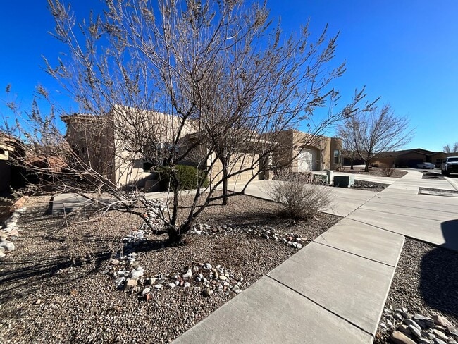 Building Photo - 3 Bedroom Custom Home Available in Juan Ta...