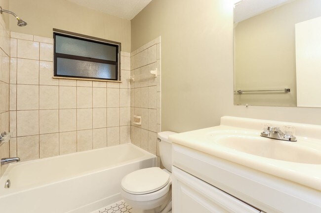 Foto del edificio - 438 Belmont Ave