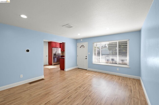 Building Photo - 172 William Way