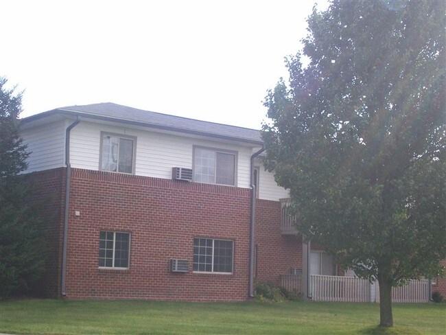 Building Photo - 1150 Plymouth Ave NE