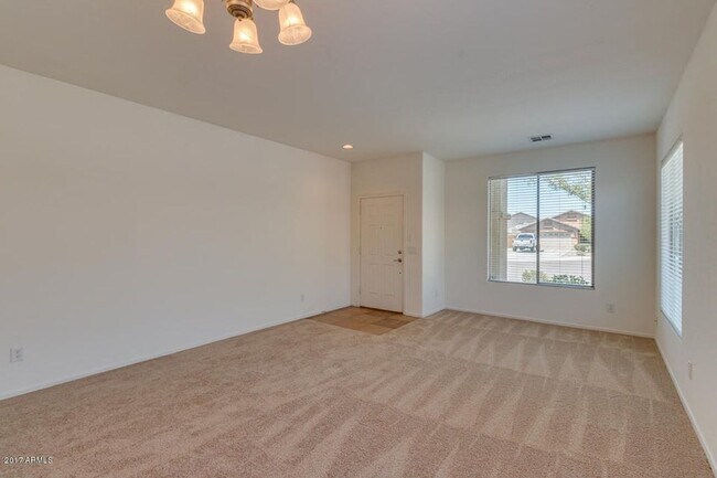 Building Photo - Gorgeous 4 Bed Home in Phoenix AZ in Roger...