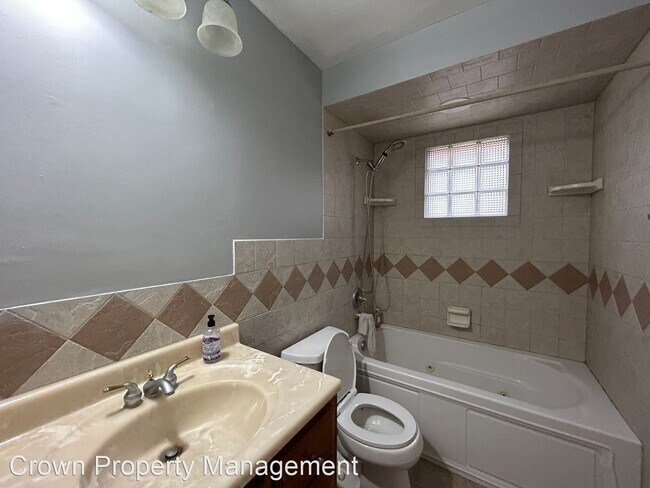 Foto del edificio - 3 br, 2 bath House - 5042 N. 93rd Ave.