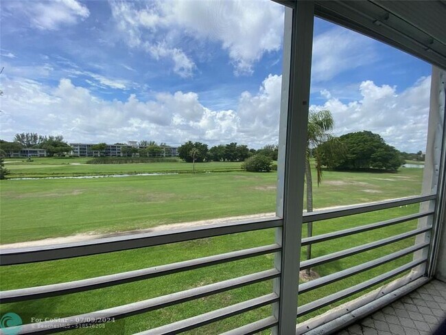 Foto del edificio - 3001 S Course Dr