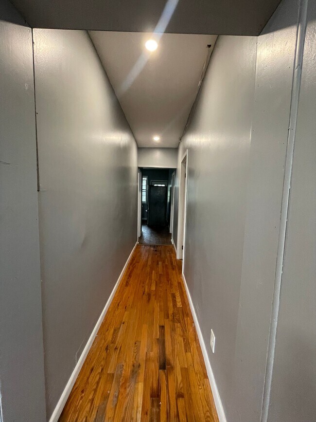 Foto del edificio - 133 N 4th St