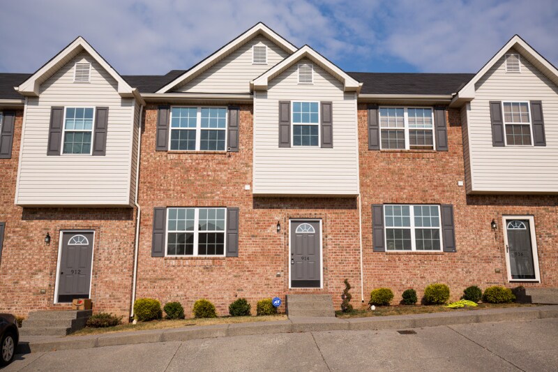 Foto principal - 914 Spence Enclave Ct