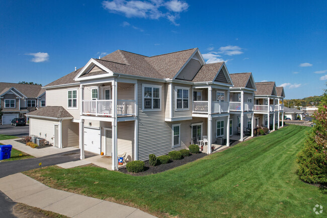 Building Photo - The Glen at Perinton Hills