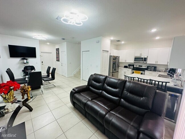 Foto del edificio - 3 br, 2.5 bath House - 20554 NE 2nd Ct