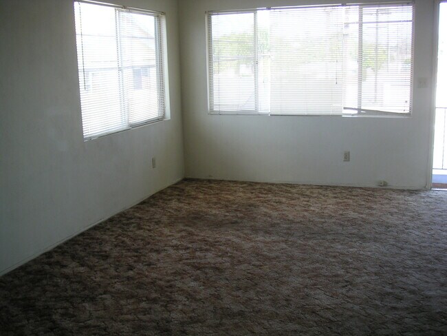 Foto del edificio - 4959 68th St