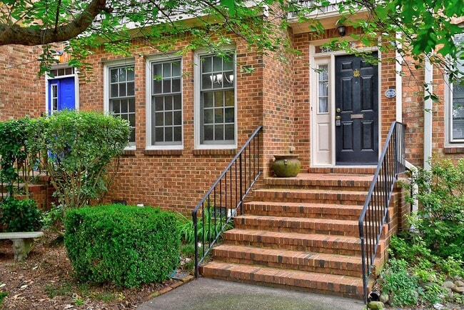 Foto del edificio - DOWNTOWN NORFOLK TOWNHOUSE