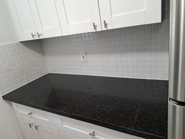 Foto del edificio - 500 E Country Club Cir