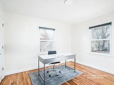 Foto del edificio - "Charming 3-Bed Haven on South Apache Driv...