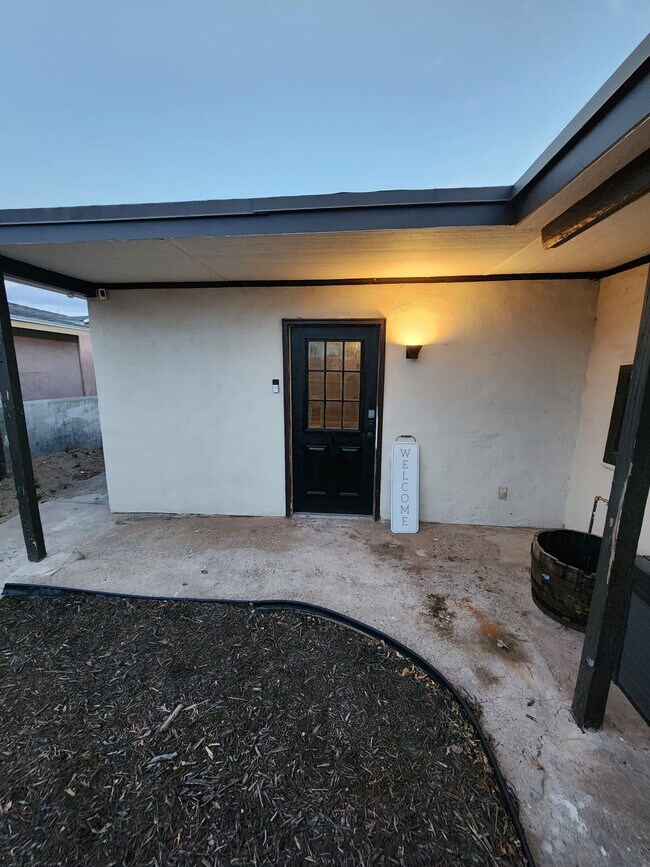Front Door - 2800 Nashville Ave