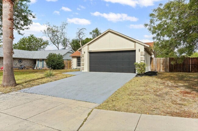 Building Photo - BEAUTIFUL HOME IN SCHERTZ. MOVE IN READY!.