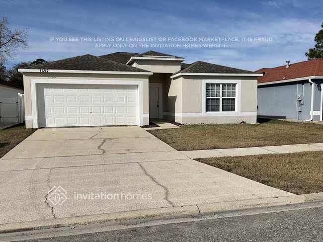 Building Photo - 1622 Hudderfield Cir W