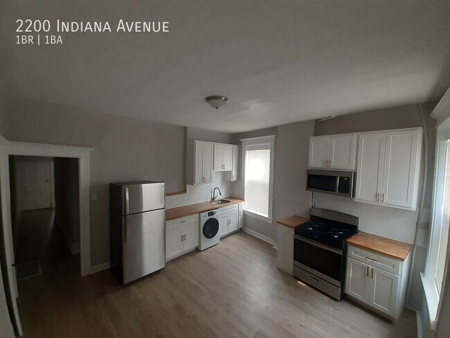 Foto del edificio - Huge one bedroom in Fox Park Neighborhood