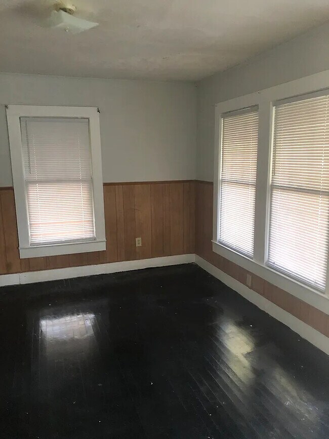 Foto del edificio - 2 Bedroom 1 Bathroom