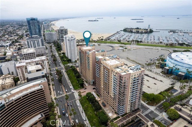 Foto del edificio - 488 E Ocean Blvd