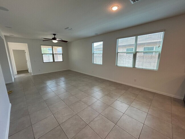 Building Photo - 10319 W Hammond Ln