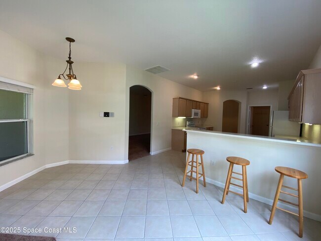 Building Photo - 3472 Carambola Cir