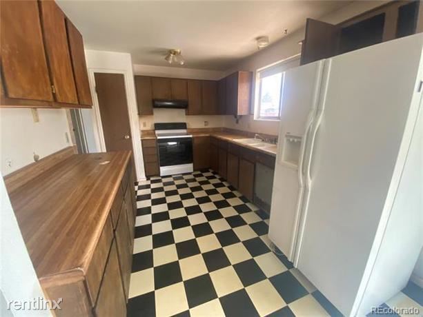 Building Photo - 4 br, 1 bath House - 17736 E Arizona Avenue