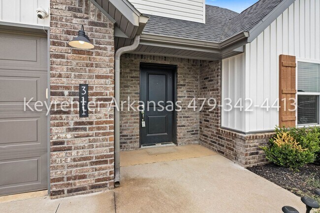 Building Photo - Gorgeous 4BR Home with 3-Car Garage & Storm Shelter