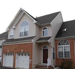 Building Photo - 704 Heron Ct