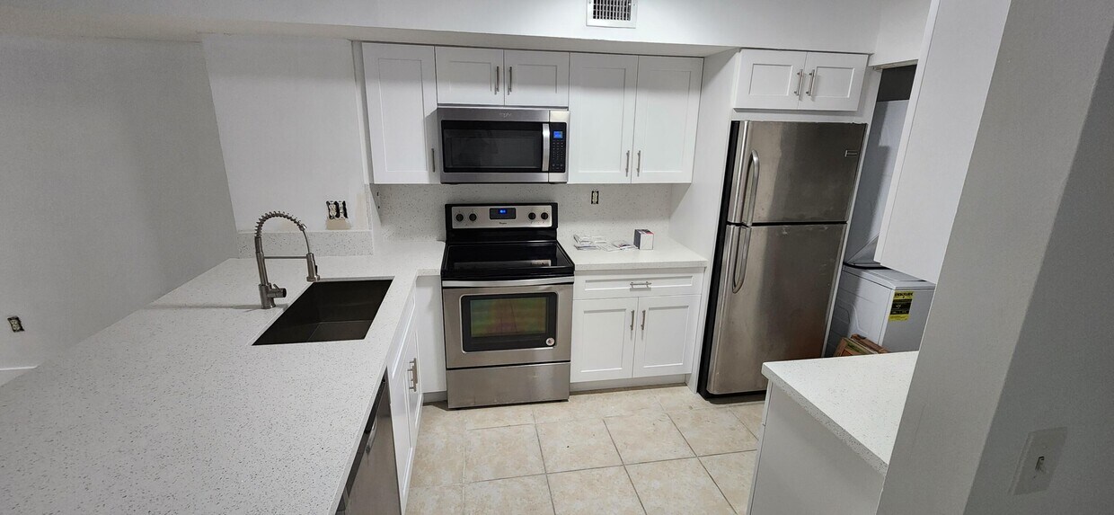 Foto principal - 3844 Lyons Rd