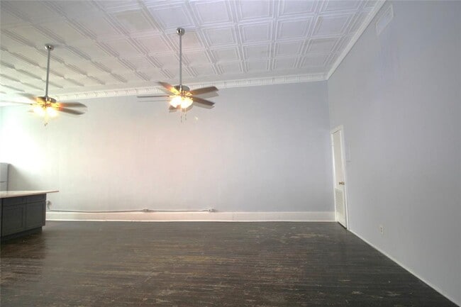 Building Photo - 115 S Fulton St