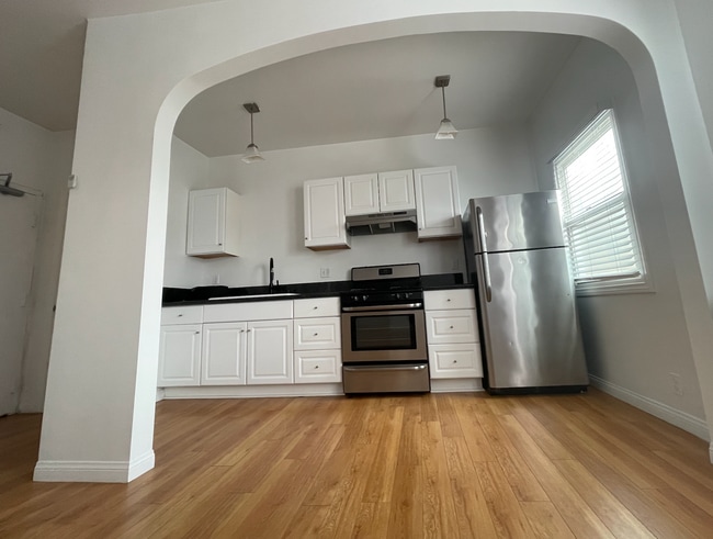 Foto del edificio - 5138 Melrose Ave