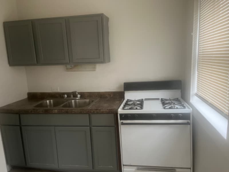 Primary Photo - 5102 W Huron St