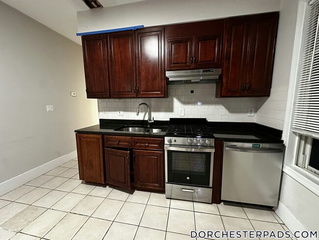 Building Photo - 24 Maryland St