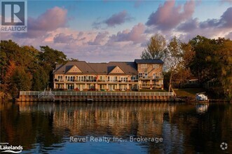 Building Photo - 64-64 River Rd E