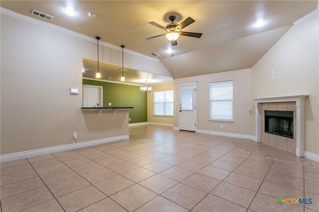 Building Photo - 1200 Vanguard Ln