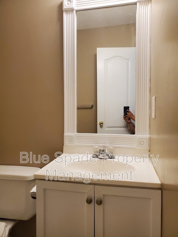 Foto del edificio - 6237 Dorsett Shoals Rd